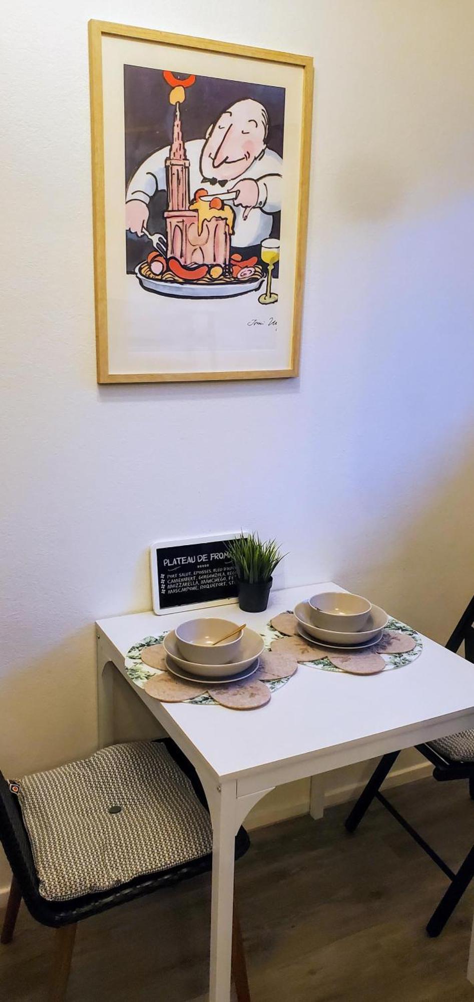 Apartment Au Rdc Cote Cour Avec Parking Ferme Proche Autoroute Et Tram C