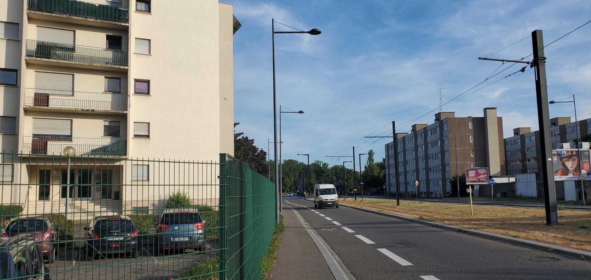 Au Rdc Cote Cour Avec Parking Ferme Proche Autoroute Et Tram C Mulhouse
